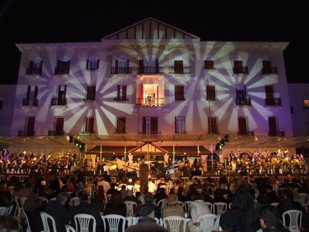 Hotel Salvador Poços de Caldas Buitenkant foto